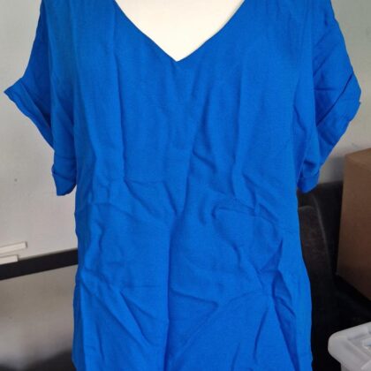 Nieuw mouwloos shirt <br>Merk Sophia Perla <br>maat 38